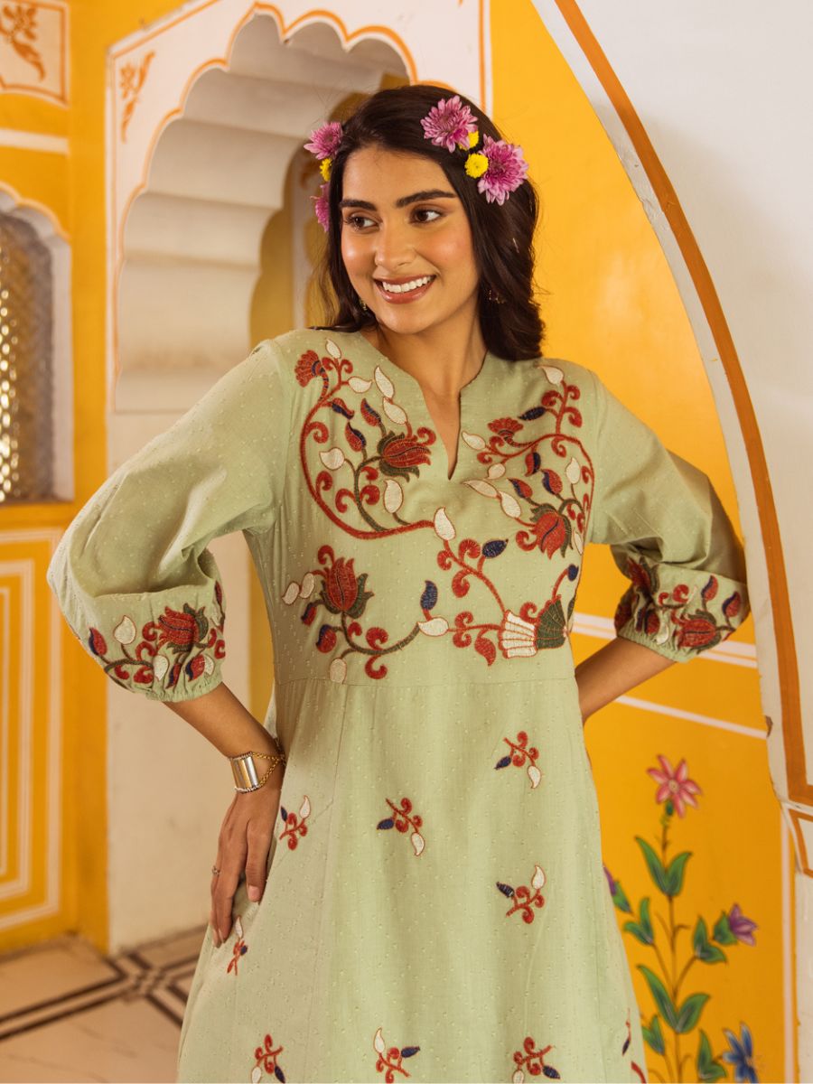 Buy Chic Dresses Online in India